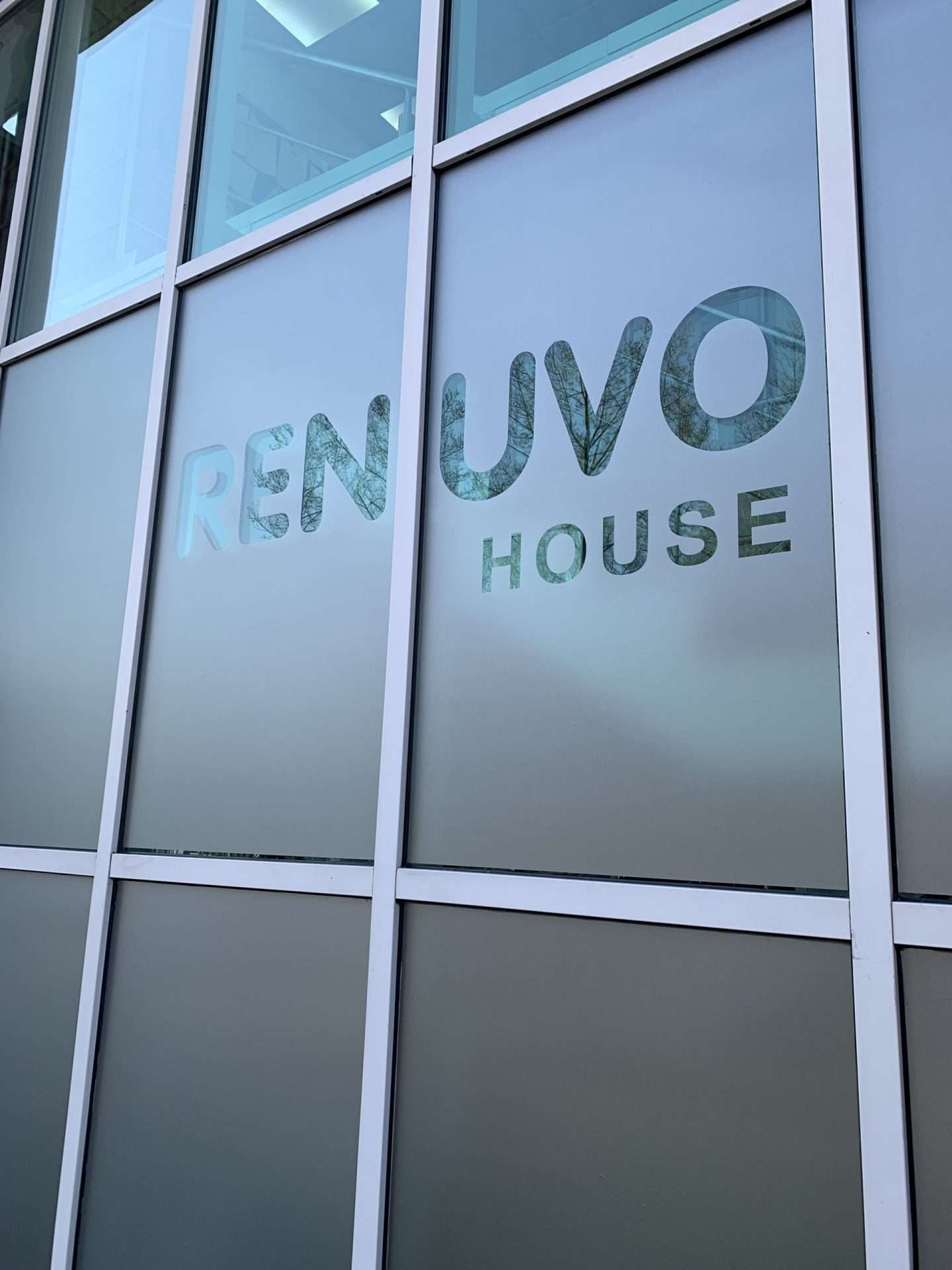 Renuvo logo
